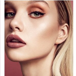 Fenty Beauty Stunna Lip Paint